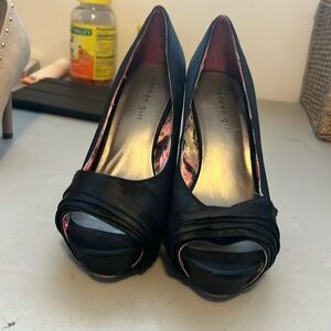 Madden girl black heels